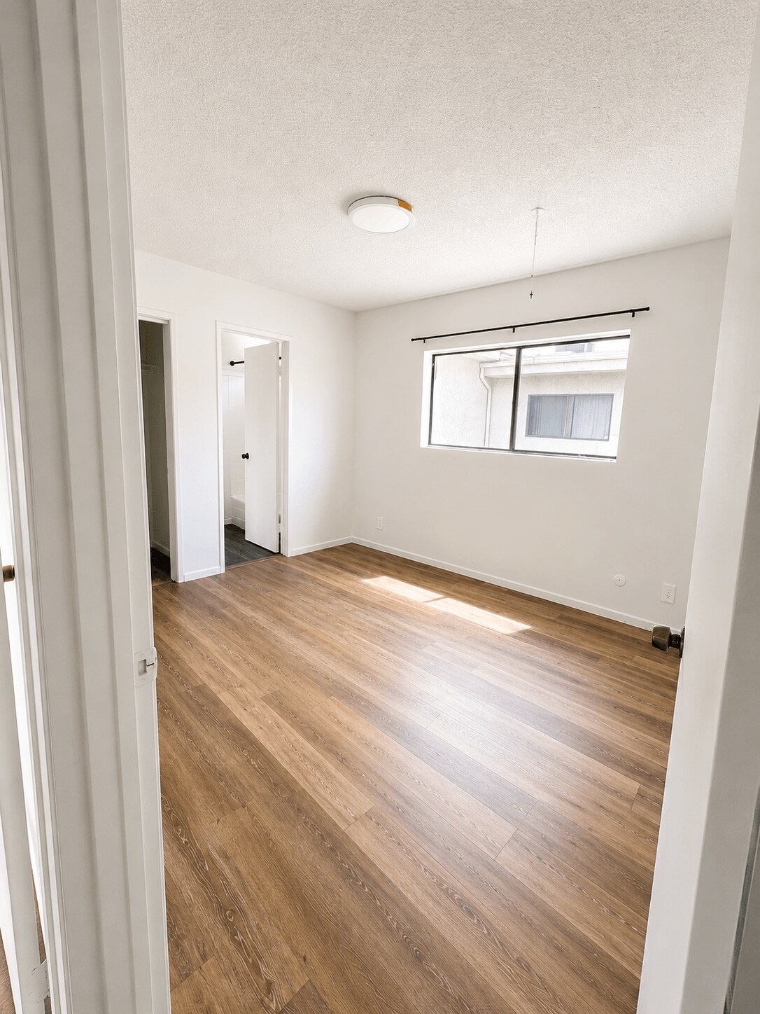 Building Photo - 7340 Haskell Avenue