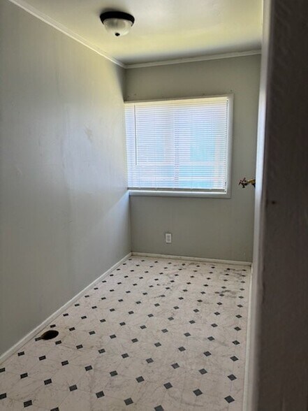 Building Photo - 20 Mahoning Ave