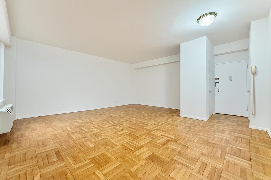 Building Photo - 66 Overlook Terrace