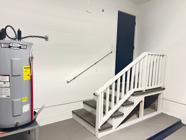 Building Photo - Pet Friendly, Remodeled Home in North Myrt...