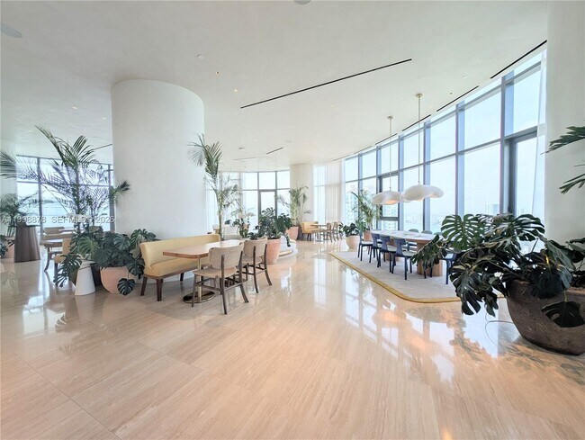 Building Photo - 500 Alton Rd