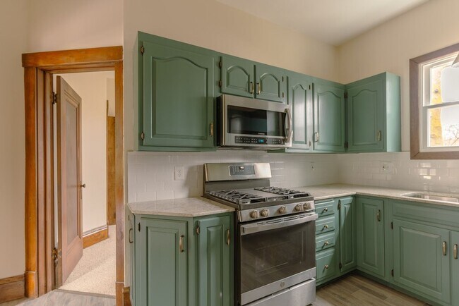 Building Photo - Stunning 2 bed, 1 bath, first floor apartment with views of Mill Run