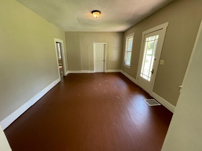 Building Photo - 764 Hopkins Dr