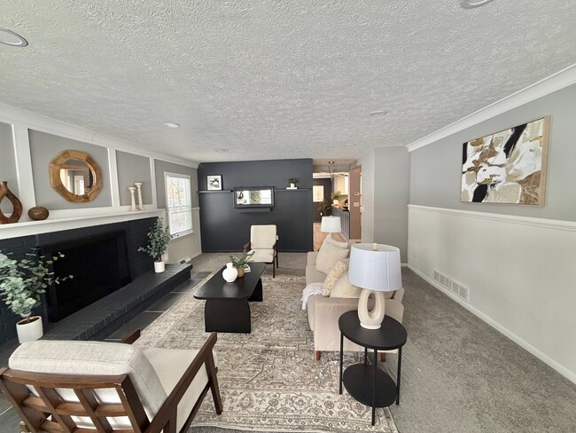 Building Photo - 5636 Hopkins Rd