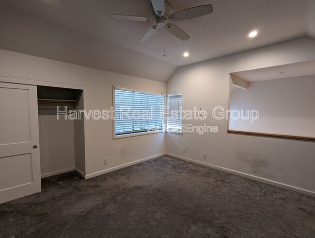 Building Photo - 1341 Greenwich Ct