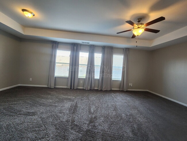 Building Photo - 7601 Summer Berry Ln