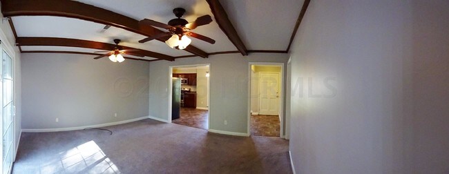 Building Photo - 602 Plaza Dr