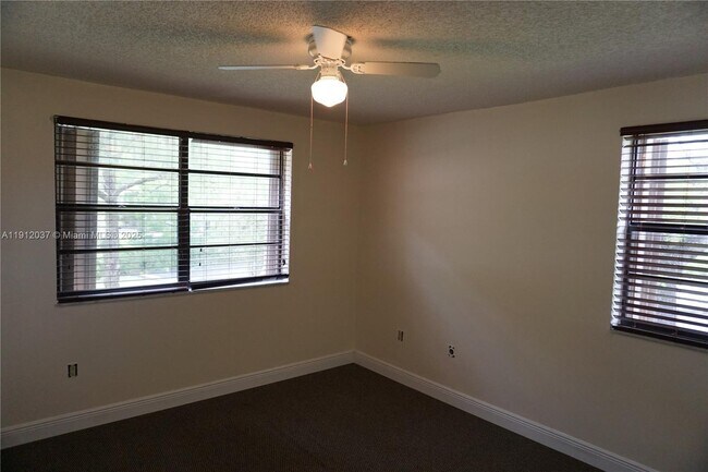 Building Photo - 8632 NW 34th Pl