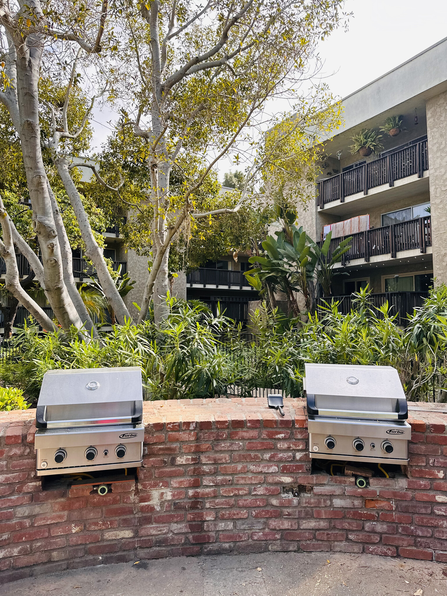 Building Photo - 6416 Friars Rd