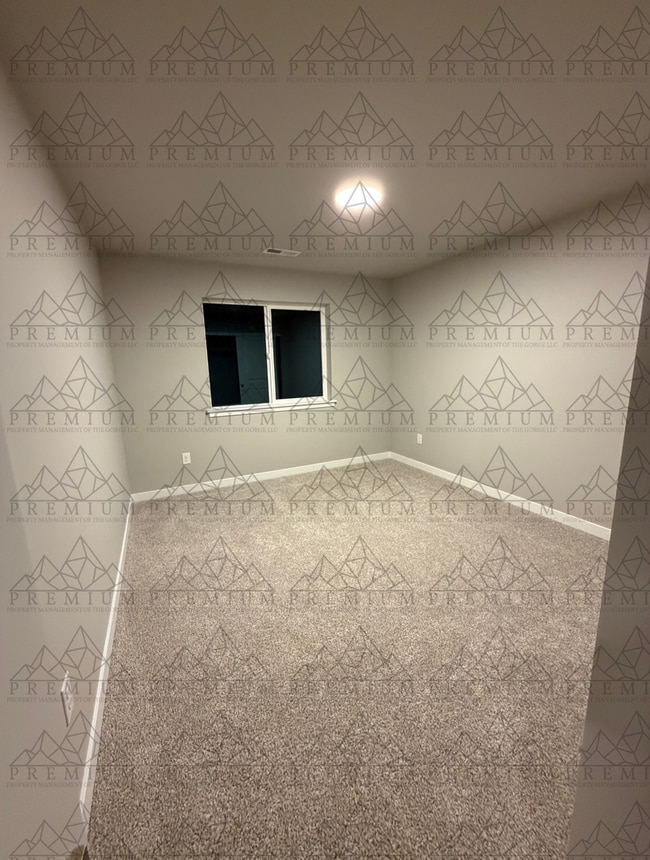 Building Photo - 1st MONTH FREE - 3 BED 2.5 BATH NEW BUILD!