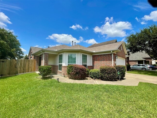 Building Photo - 4903 Spring Showers Ct