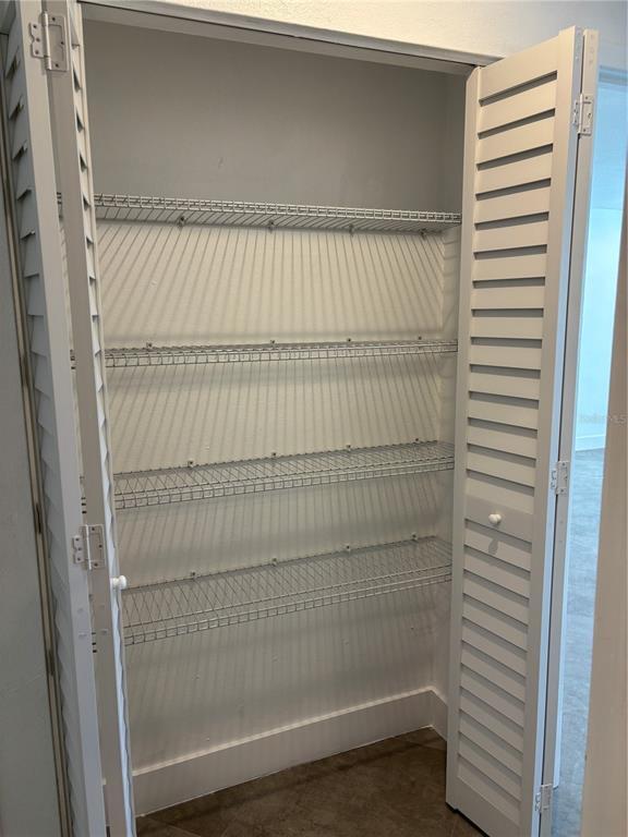 Building Photo - 5815 Erin Ln S