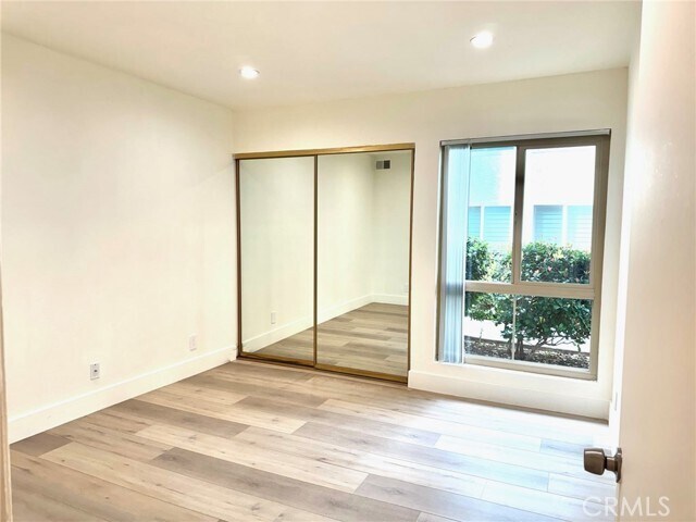 Building Photo - 4648 Park Granada