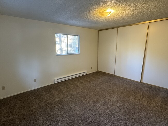 Building Photo - 1109 Sierra Blvd