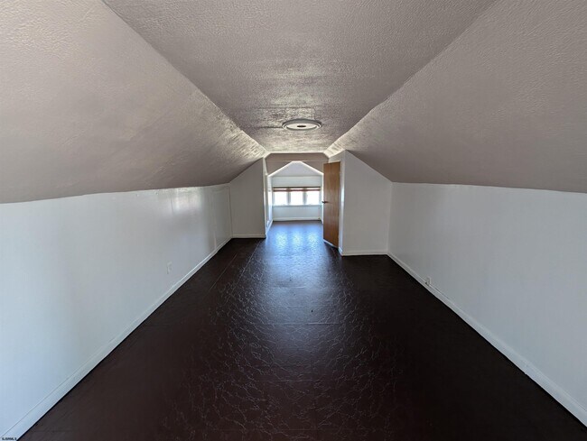 Building Photo - 420 N Massachusetts Ave