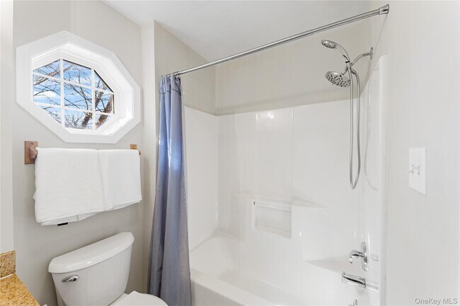 Building Photo - 110-112-112 S Broadway