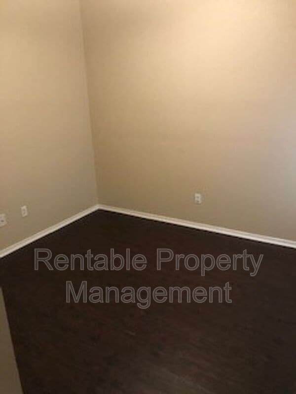 Building Photo - 108 Collett Ct