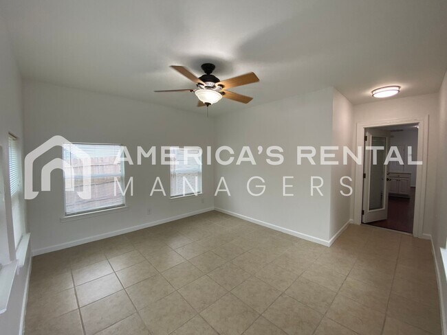 Building Photo - 5303 Cottage Ln