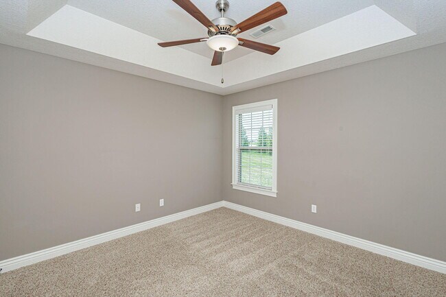 Building Photo - 6401 Cobble Creek Dr