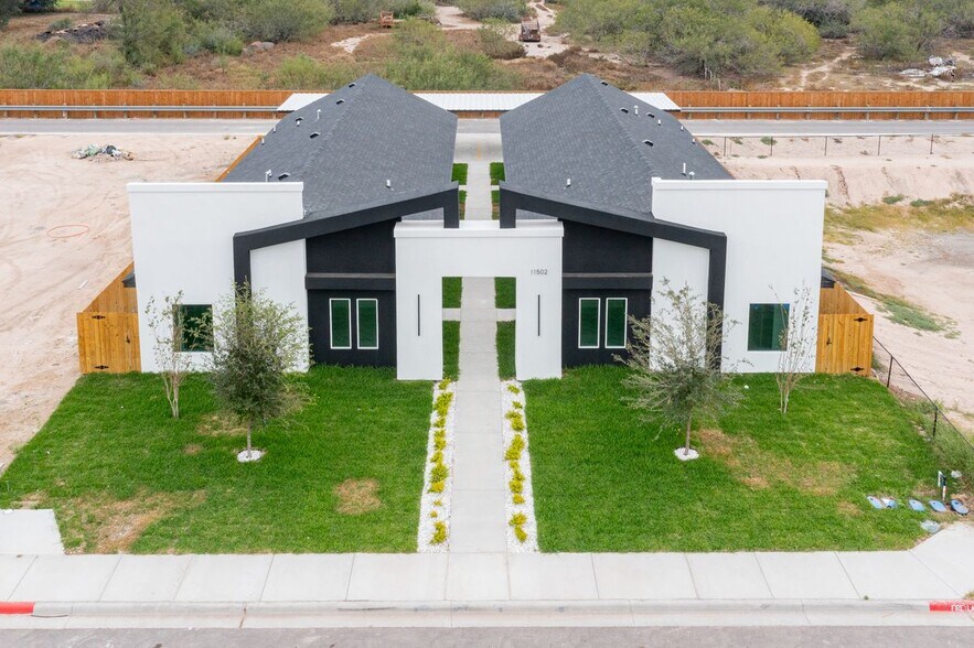 Building Photo - 11502 N 24th Ln