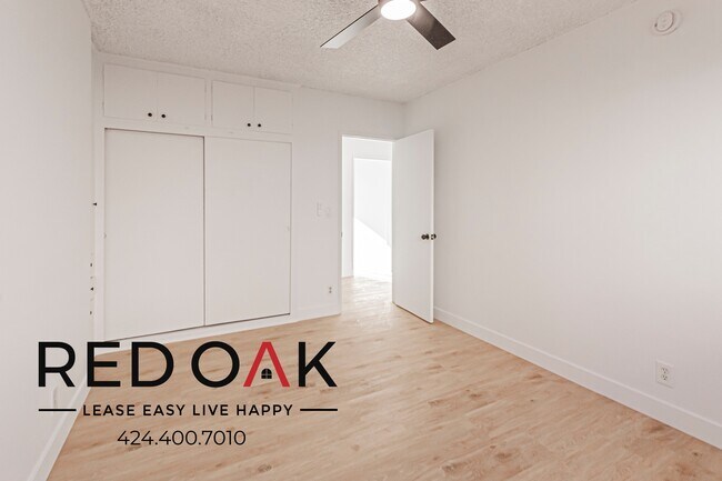 Building Photo - 19148 Sherman Way