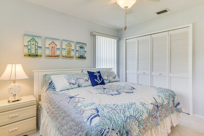 Building Photo - 11651 Pointe Cir