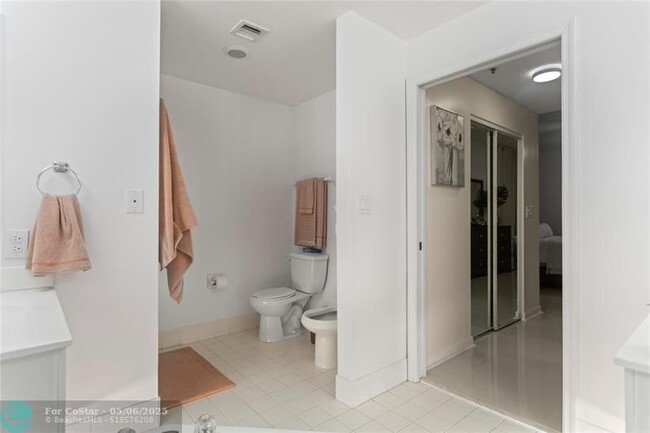 Building Photo - 9805 NW 52nd St