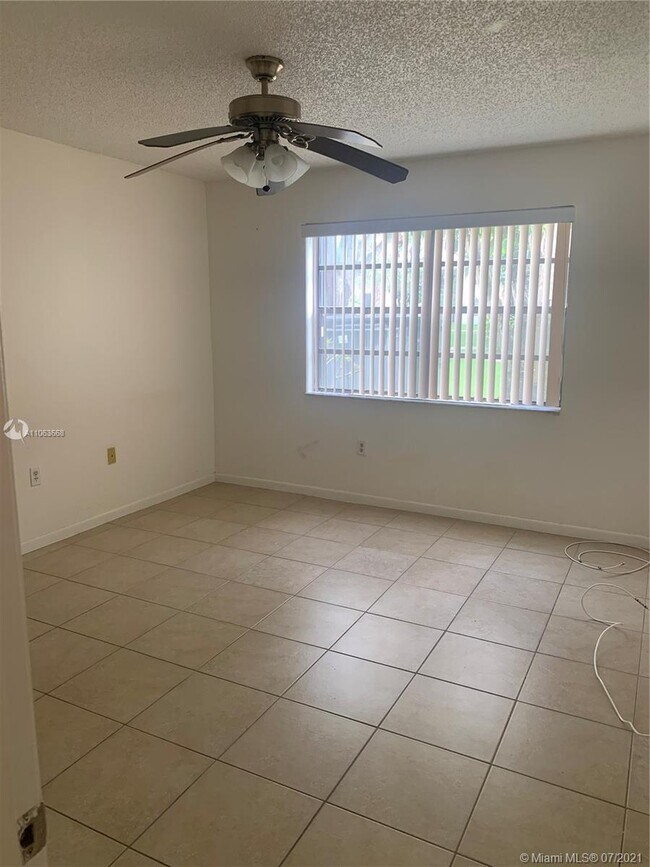 Building Photo - 8261 SW 128th St