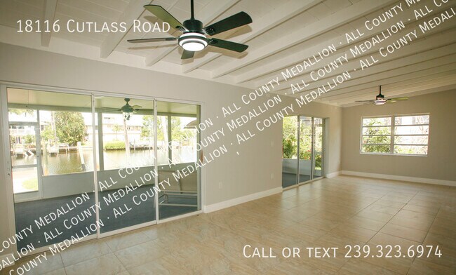 Building Photo - Fort Myers Beach Sailboat Access Home in t...