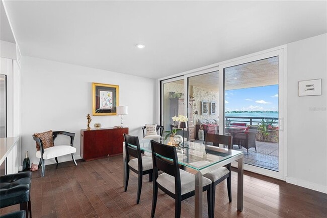 Building Photo - 5700 Mariner St