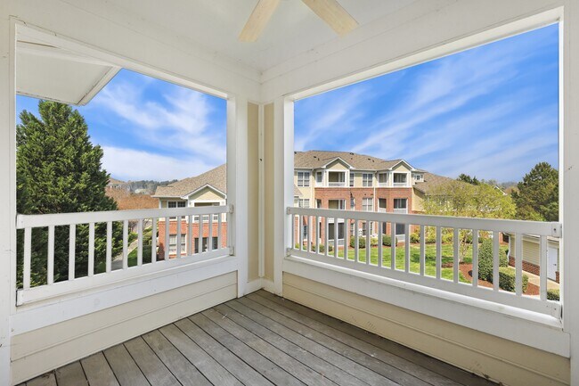 Building Photo - 623 Waterford Lake Dr