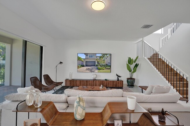 Building Photo - 9140 Silver Marsh Ln