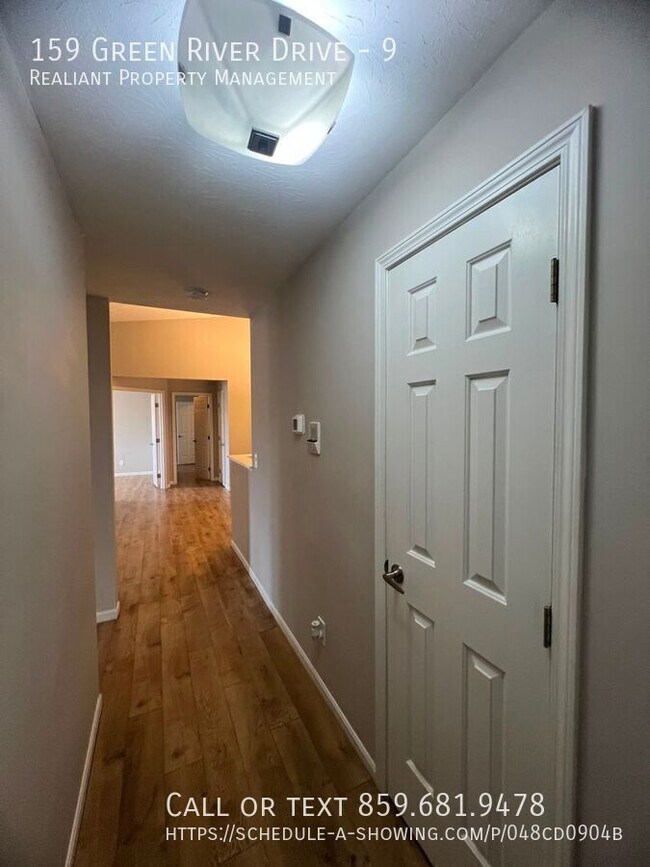 Building Photo - 159 Green River Dr