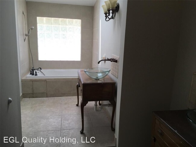 Building Photo - 39 Bayou Pointe Dr