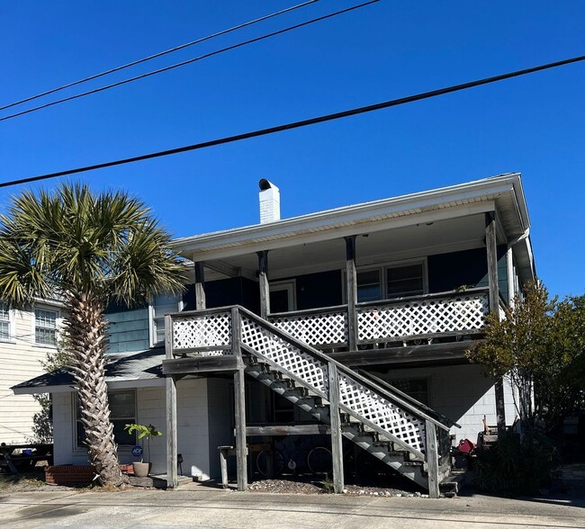 Building Photo - Studio Apartment in Wrightsville Beach!