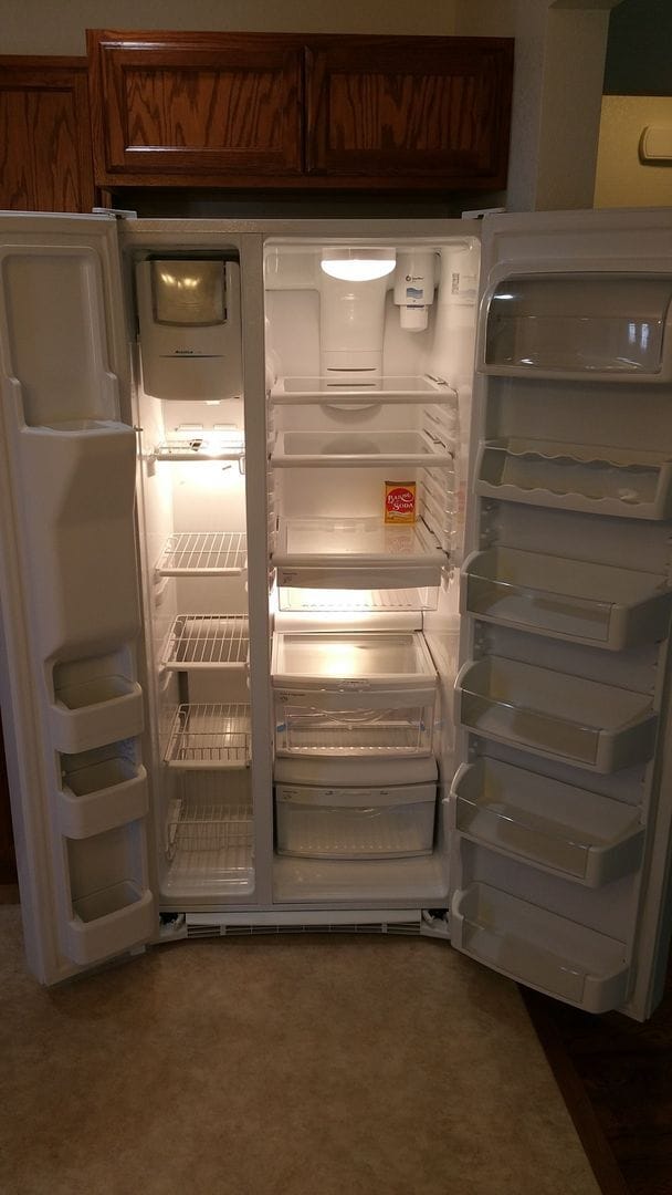 Building Photo - 409 S Broadway Ave