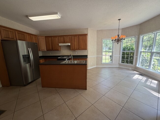 Building Photo - 230 Clinton Crossing Dr