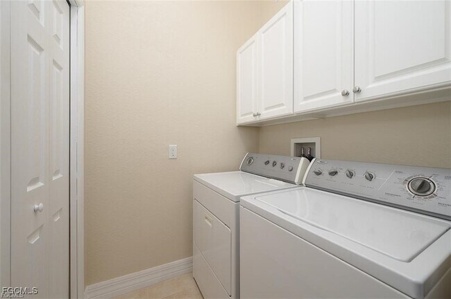 Building Photo - 16130 Via Solera Cir