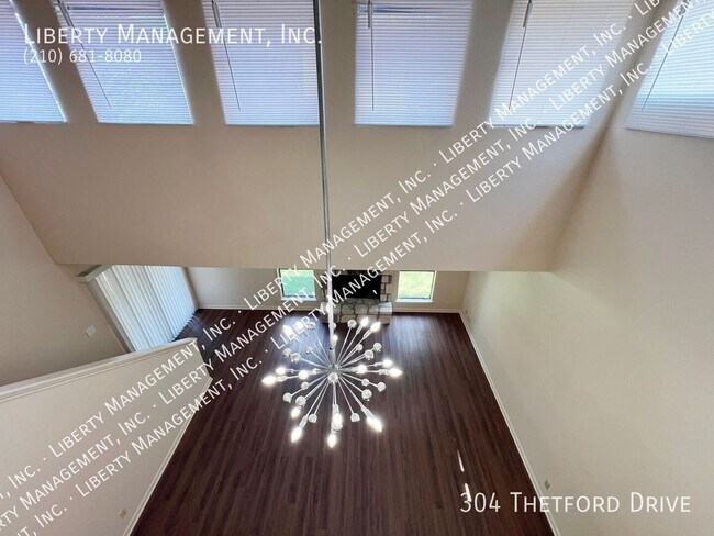 Building Photo - 304 Thetford Dr