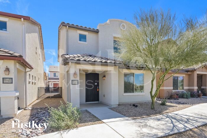 Primary Photo - 10621 E Singing Canyon Dr
