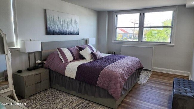 Building Photo - 675 Ocean Ave N