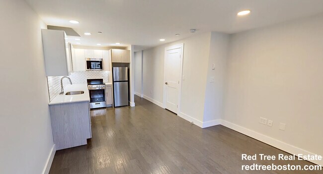 Building Photo - 98 Queensberry St