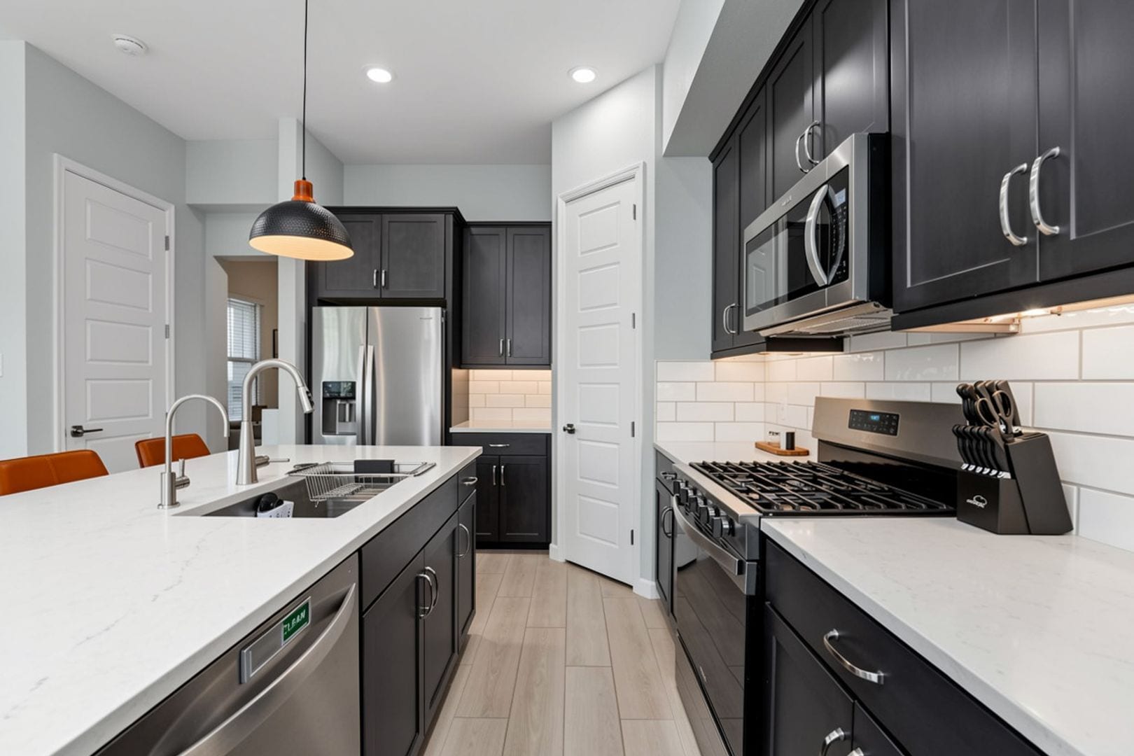 Building Photo - 5036 E Campo Bello Dr