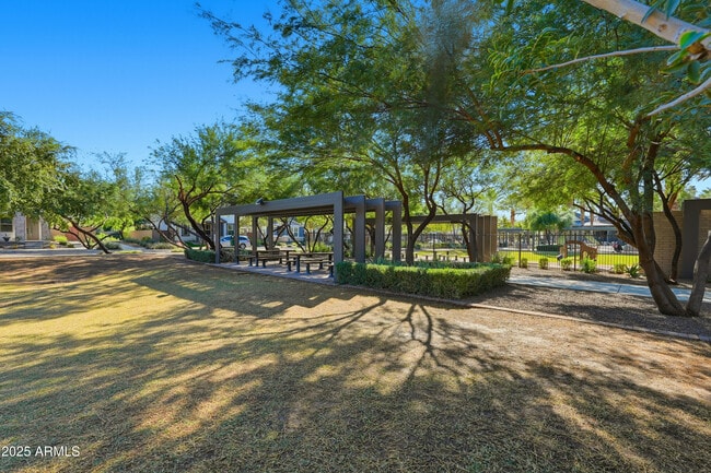 Building Photo - 1973 W Kinfield Trail