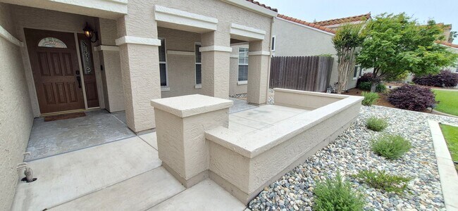 Building Photo - 784 Arabian Cir