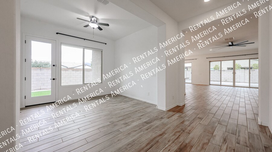 Building Photo - 19060 Rancho Dr