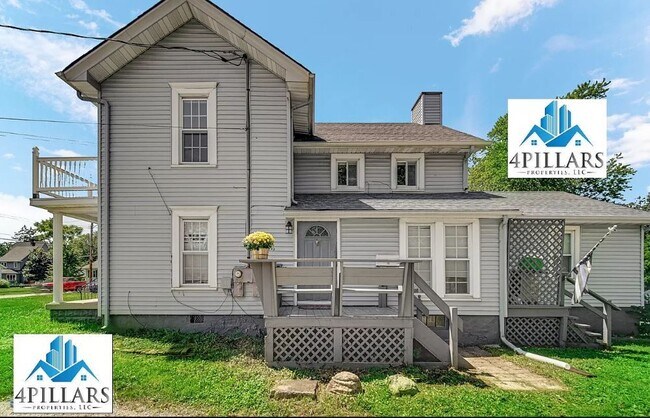 Building Photo - "Charming 1-Bedroom Apartment in the Heart...
