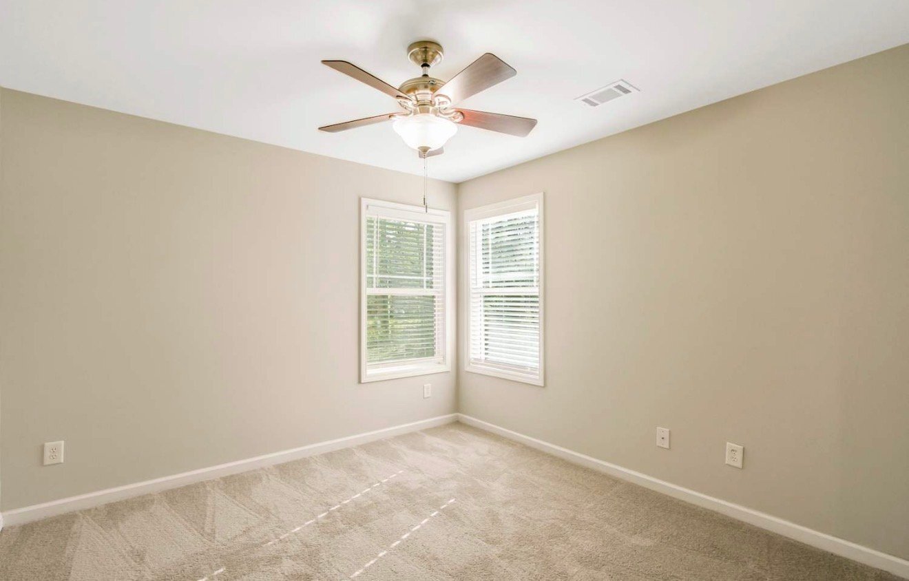 Building Photo - 2509 Brentford Pl