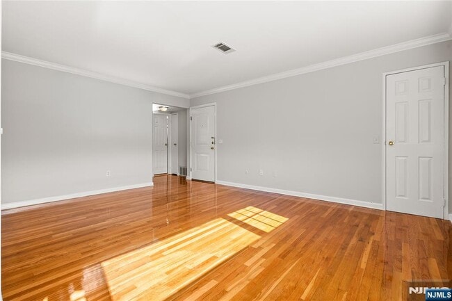 Building Photo - 250 Franklin Turnpike