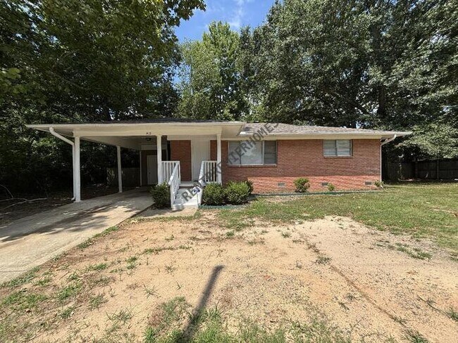 Building Photo - 1413 Stanphil Rd